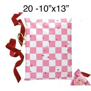 4/$20 -20 Pink Check Poly Mailers 10”x13”